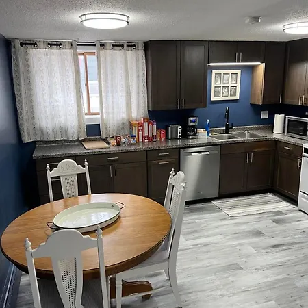Entire Level Just Off Interstate, Free Breakfast Apartment Fargo Exterior photo