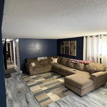 Entire Level Just Off Interstate, Free Breakfast Apartment Fargo Exterior photo